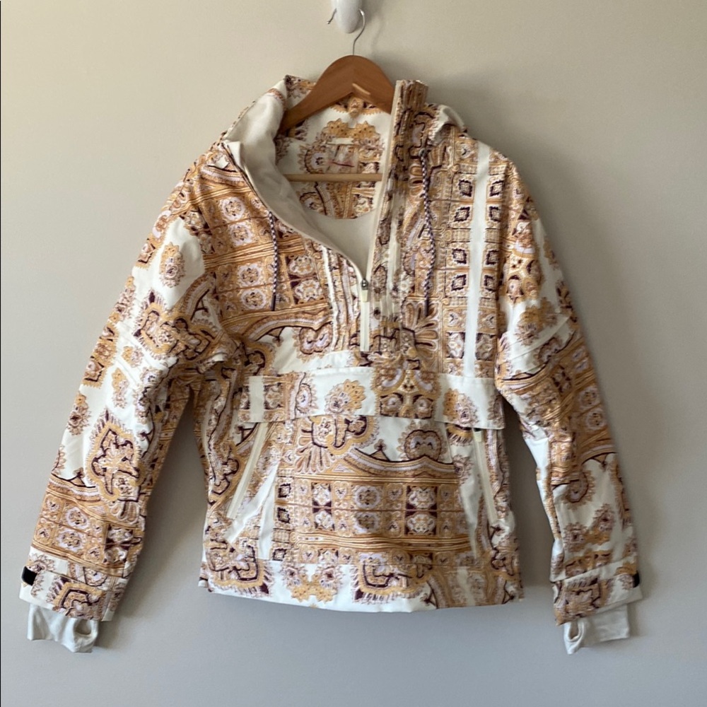 Patterned Hooded Jacket - image 1